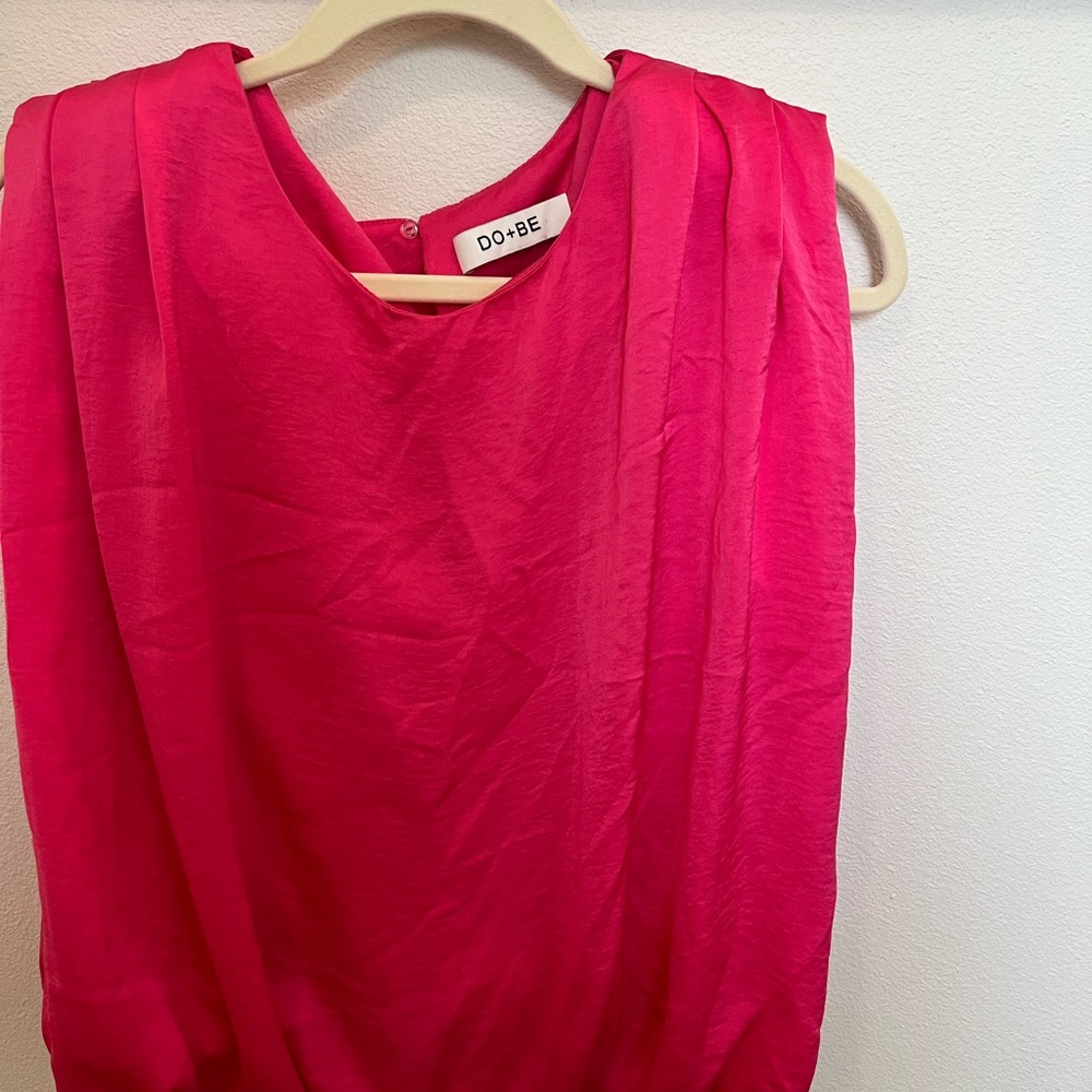 Pink top - Picture 2 of 4